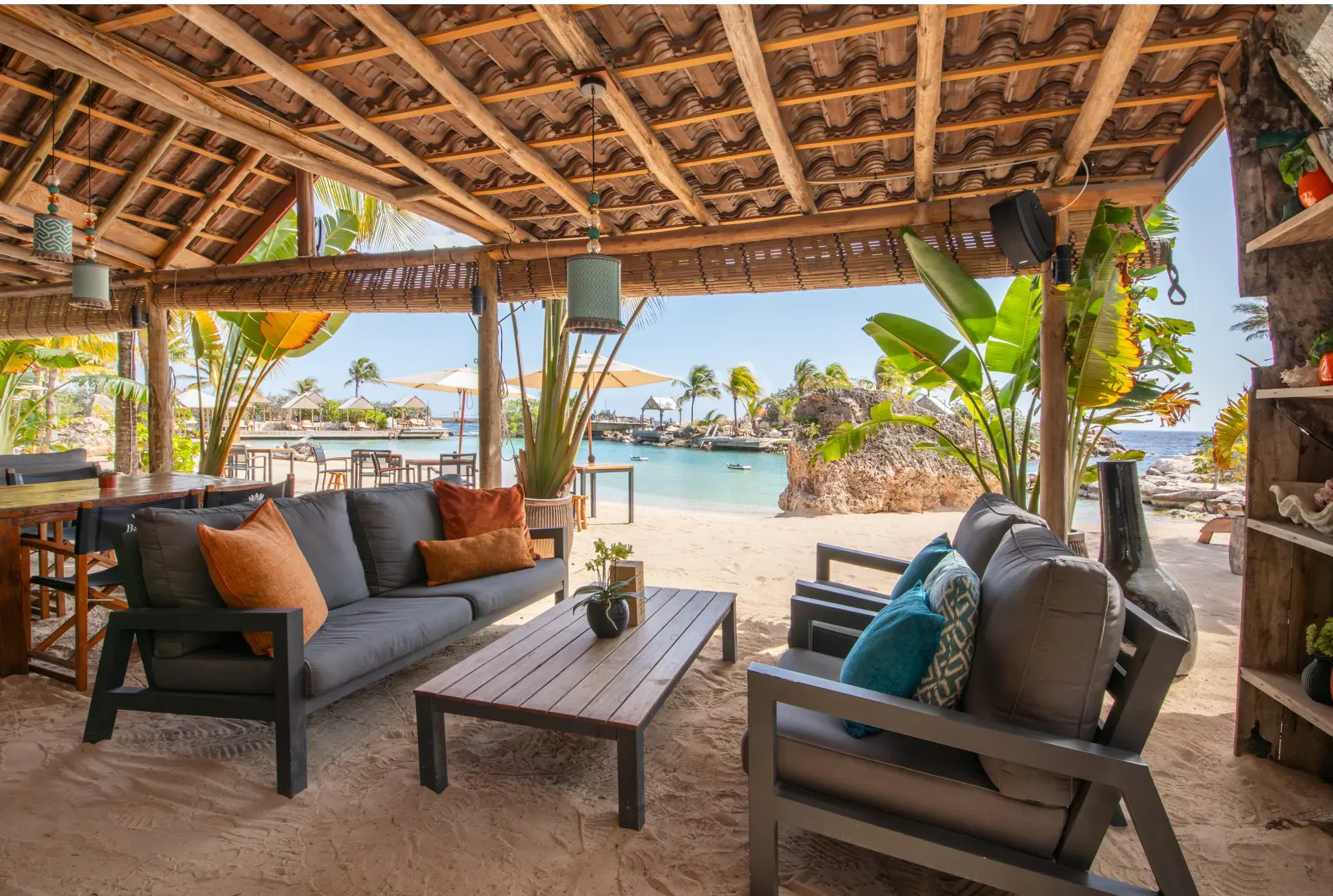 Baoase Luxury Resort | Beach restaurant